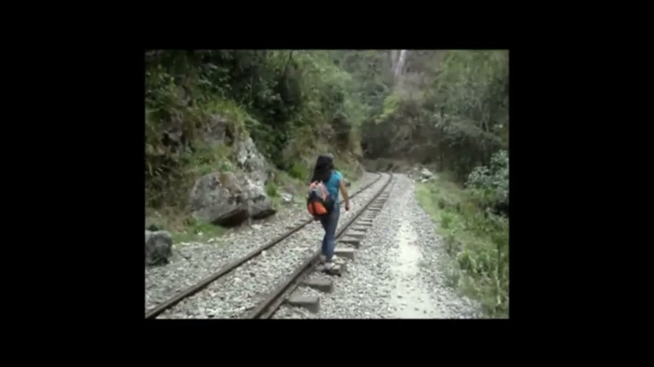 Along the rail track to Machu Picchu ‐