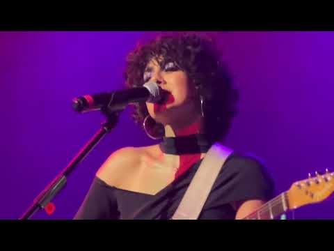RENEE - Extraños de Nuevo (En Vivo desde el Foro Tims)