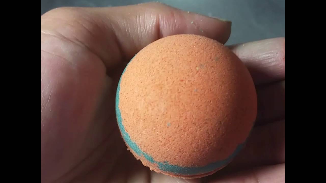 Foaming Colorful Bath Bomb - YouTube