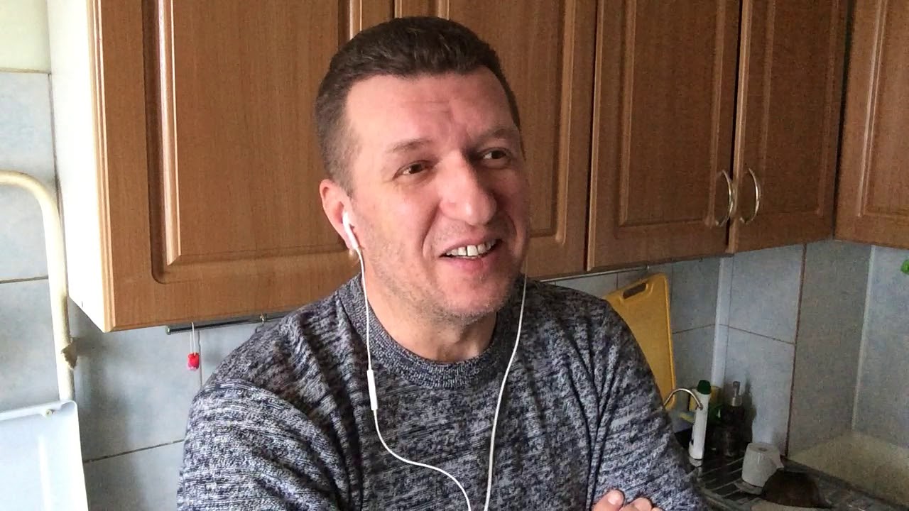 Какой фотоаппарат купить начинающему фотографу? - YouTube