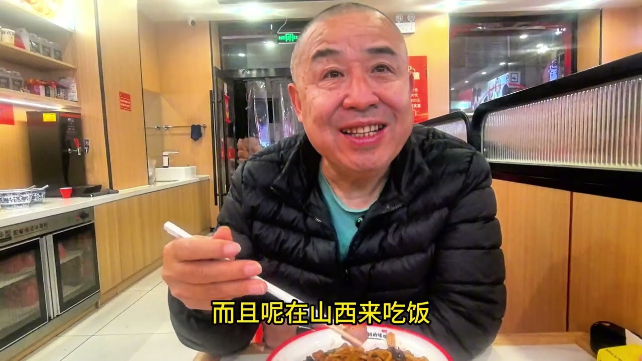 陕西府谷到山西保德仅一桥之隔，这俩城市近得像邻居