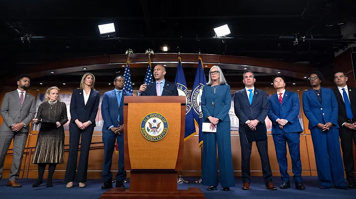 Happening Now: Jeffries, House Democrats Speak Amid Shutdown Showdown