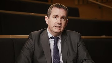 BA Business Management with Logistics and Supply Chain overview  -  University of Hull