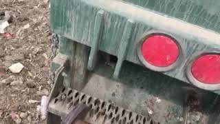 Offloading Walking floor trailer Trash