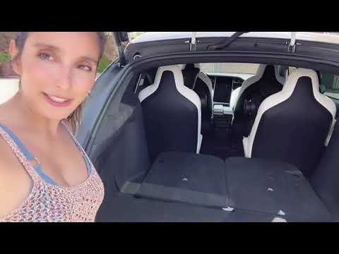 Video: ¿Teslas tiene asientos en el maletero?