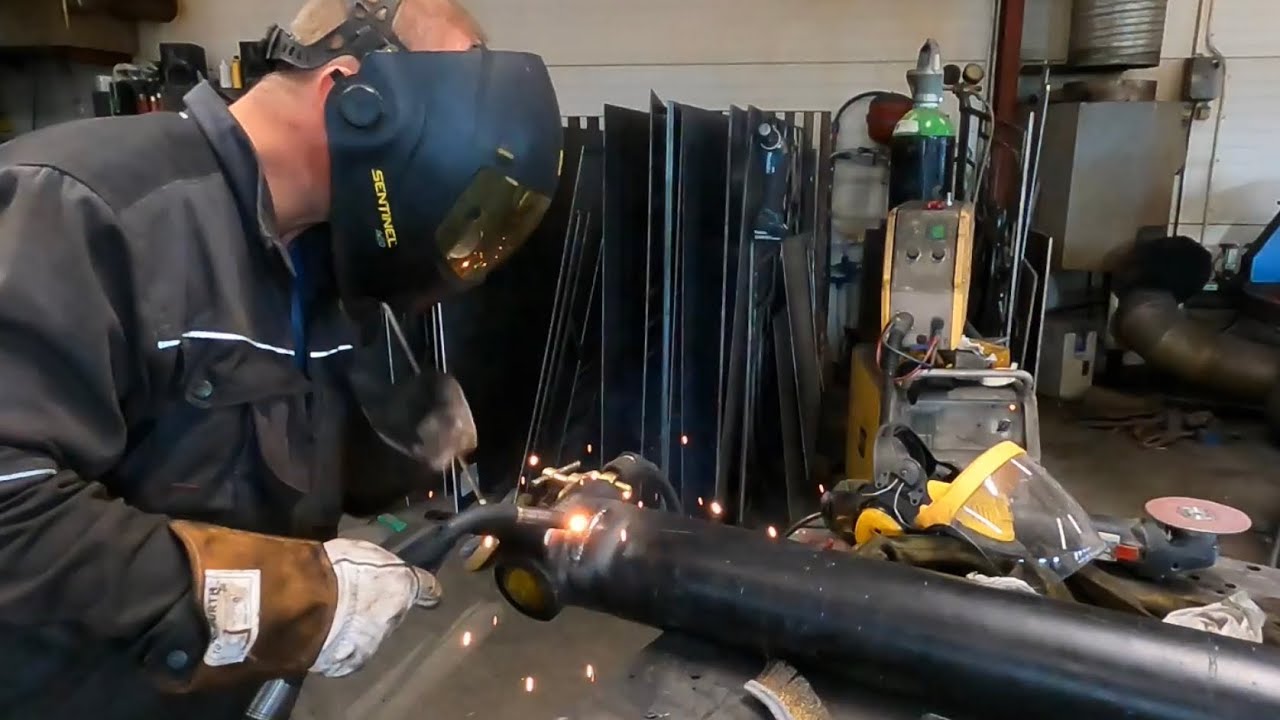 John deere taittosylinteri mysteeri.