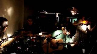 2009.10.3 Silverbus - 女巫店- keep myself from falling
