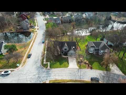 160 NE Edgewater Dr, Lee's Summit, MO home video tour