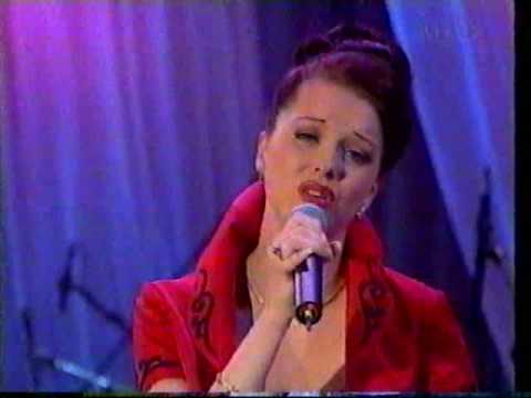 KIRSI RANTO - Olet maailmain (Tangomarkkinat 1998) - YouTube