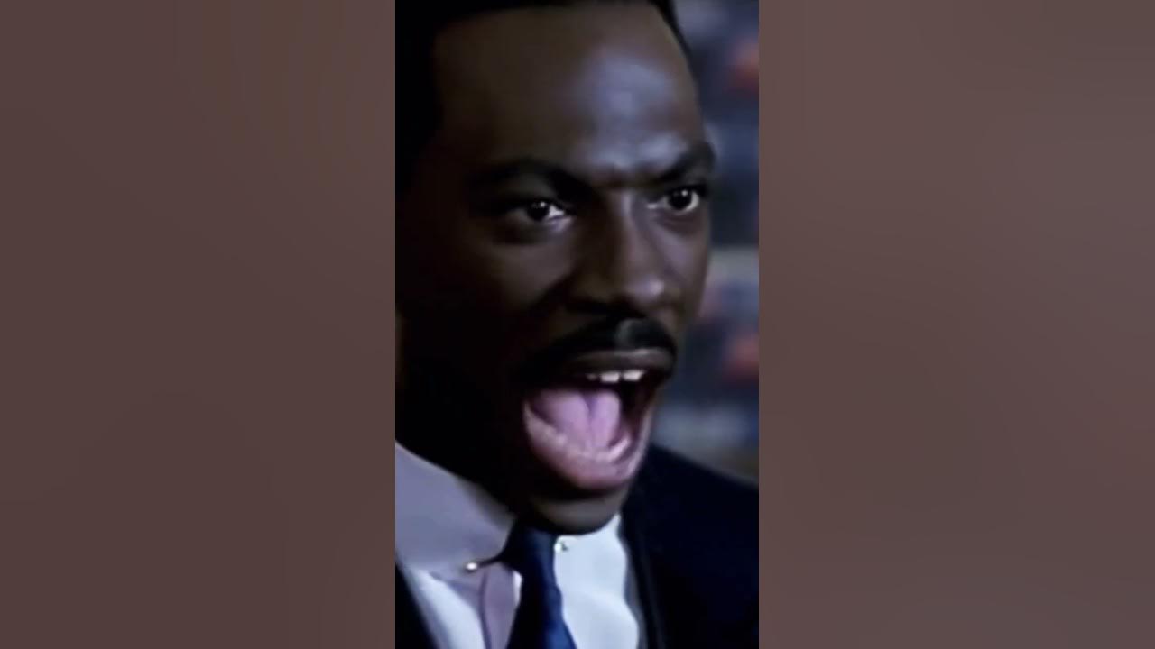 beverly-hills-cop-2-i-smell-pork-shorts-eddiemurphy-80smovies