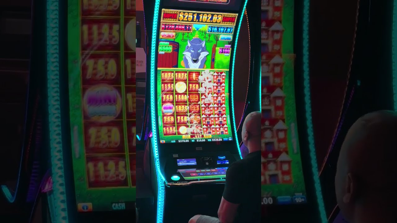 FULL SCREEN MANSIONS Huff N Even More Puff SLOT MACHINE