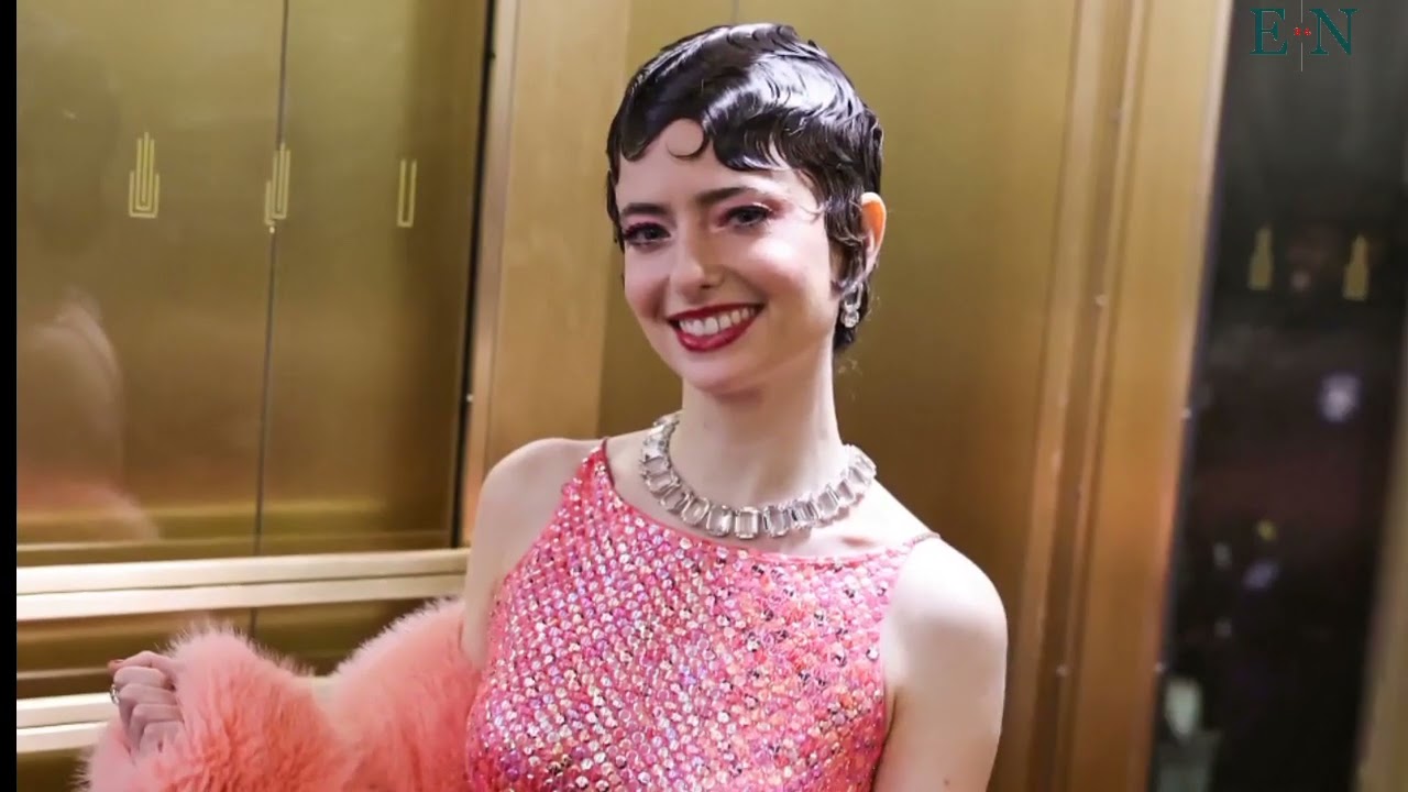 Сара Шерман говорит, что Лорн Майклс раскритиковал ее за такое выражение лица в SNL: «Я действите...