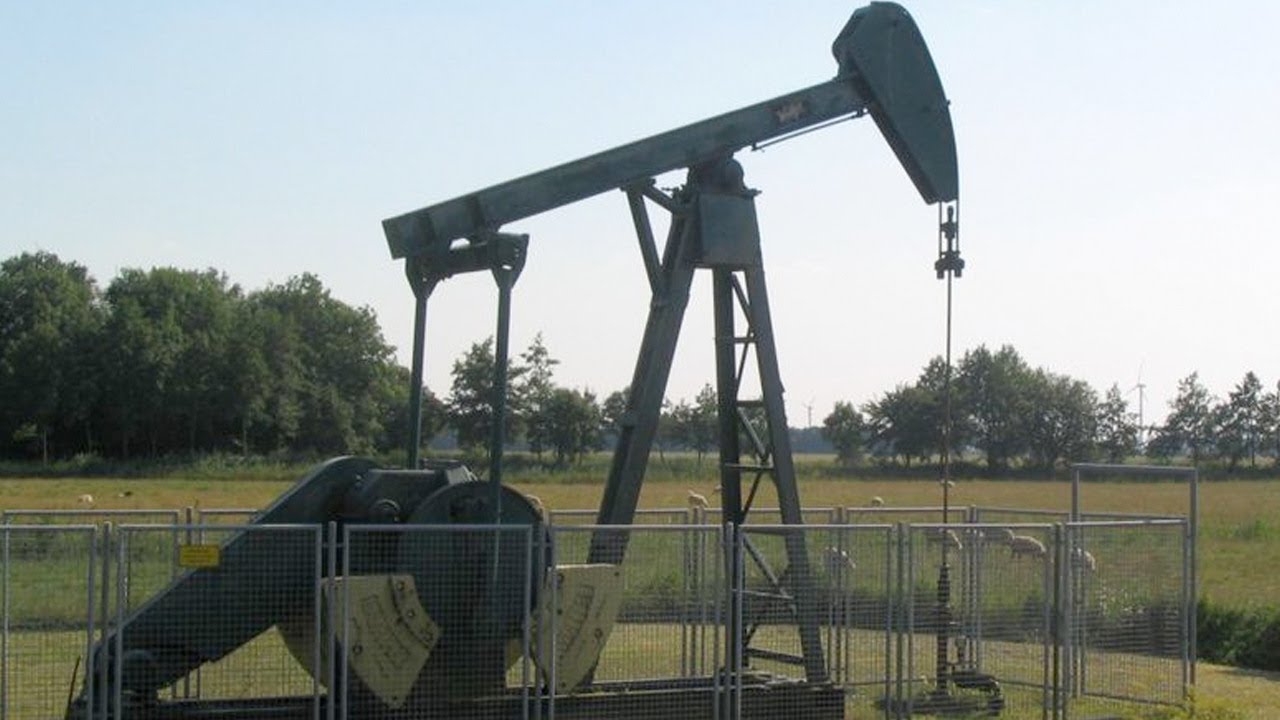 Crude Inventories Build More Than Expected While Distillates Fall Crude Inventories Build More Than Expected While Distillates Fall