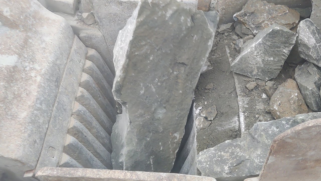 How are very hard stones cut and carved Pakistan 