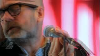 R.E.M. – Oh My Heart Live In Studio - Link with full video