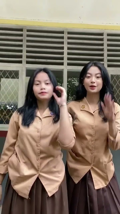 Cewe SMA pramuka cantik joget tiktok viral