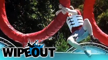 Contestants Feel The Pain | Wipeout HD