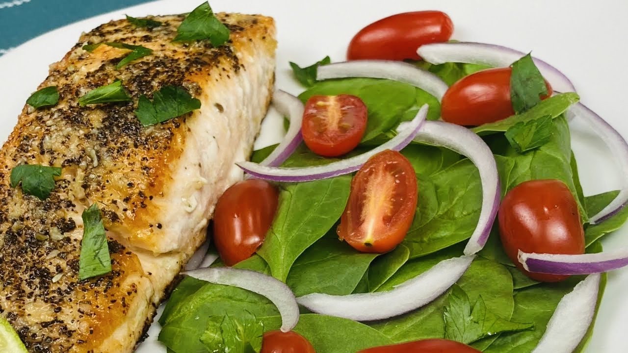 Easy pan seared salmon recipe with garlic lemon butter - YouTube