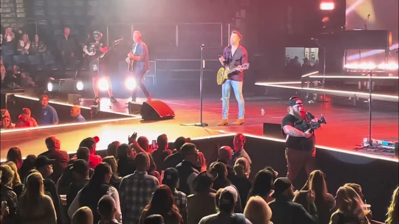 Old Dominion Beer Can In A Truck Bed (Live) Mohegan Sun Arena