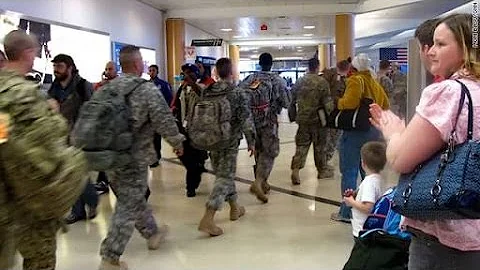 Military Troops walks into Airport | And This happens ❤ 🎵hotvocals - DayDayNews