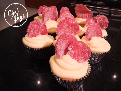 CUPCAKES WITH CRYSTALLIZED ROSE PETALS by Chef Yuyi