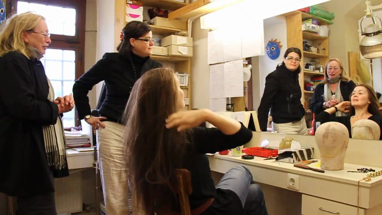 Hinter den Kulissen - In der Maske mit Andrea Wolf