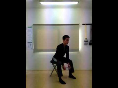 腰痛予防 椅子に座りながらできる 美しい姿勢で筋トレ Youtube