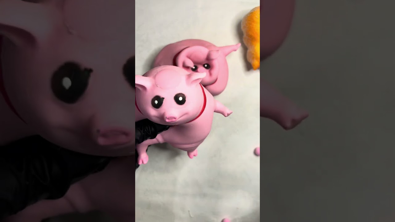 Unboxing a cute squishy pig! So soft & satisfying! 