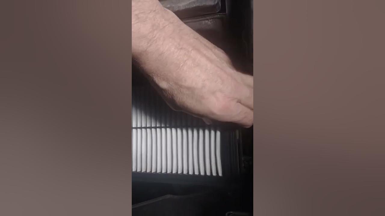 2022 Kia Soul Engine Air Filter Replacement(every48,000km) - YouTube