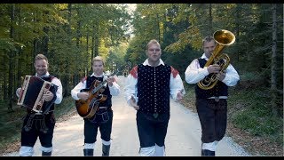 Video thumbnail of "Ansambel Naveza - Ko bova poročena (videospot)"