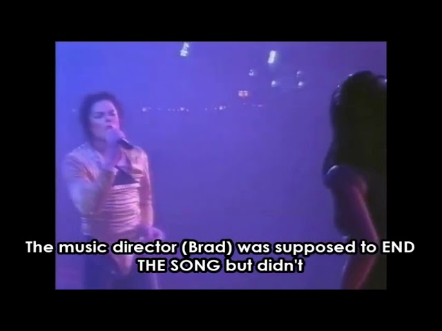 Michael Jackson fired his music director on stage!! class=