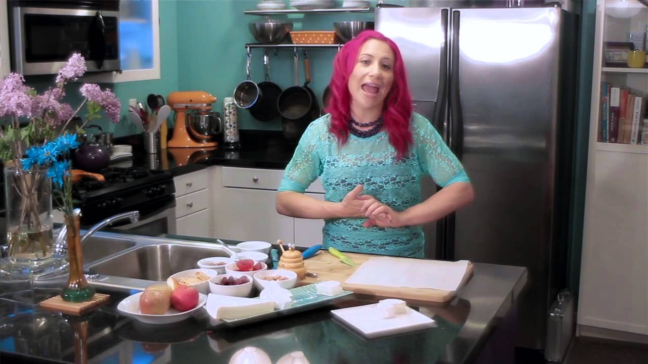 Brie Topped With Fresh Fruit : Brie Recipes