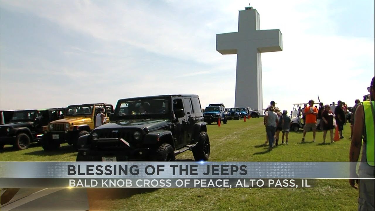 Hundreds come out for Blessing of the Jeeps in Alto Pass, IL YouTube