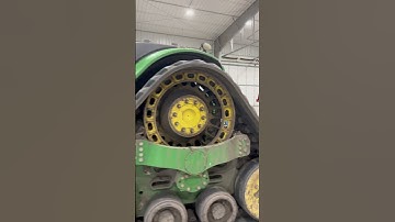 9570RX and Wil-Rich 5800 chisel plow #johndeere #farm #farming