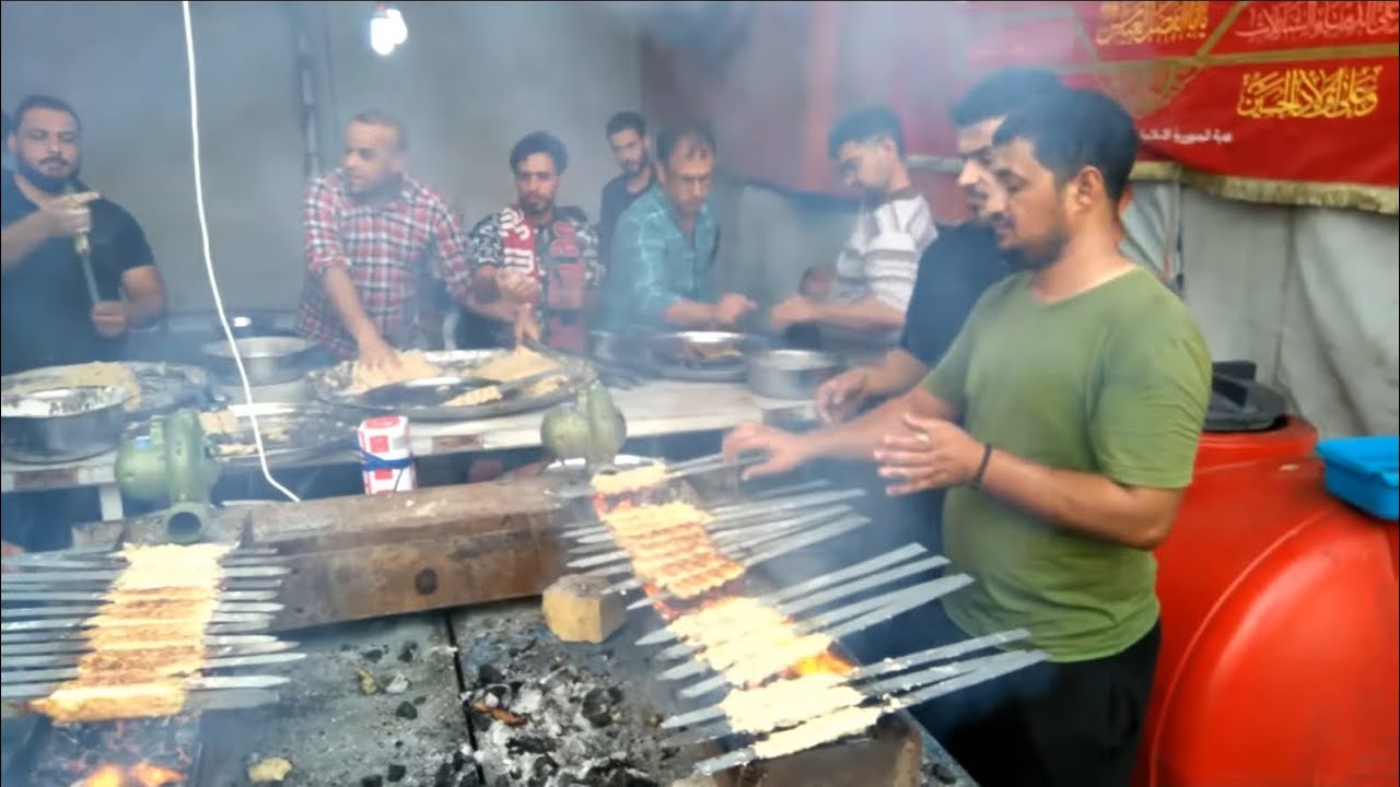 بركات احد مواكب اهل العراق في خدمه زوار الحسين (ع)-Serving people coming to Imam Hussein