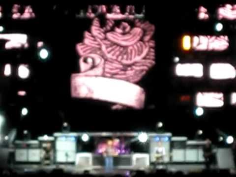 Jason Aldean--Tattoos On This Town (opening song in St. Louis 5/13) - YouTube
