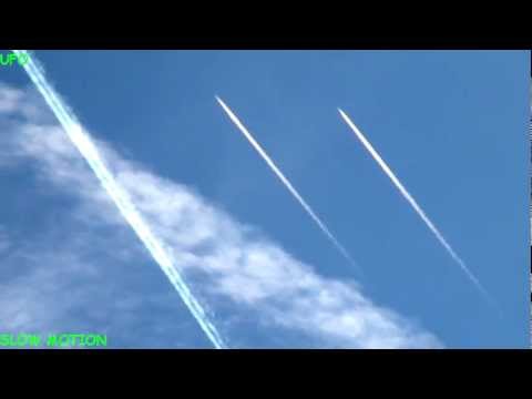 2 jetfighters various non persistent contrails(on/off?)& ufo? +ryanair persistent contrail