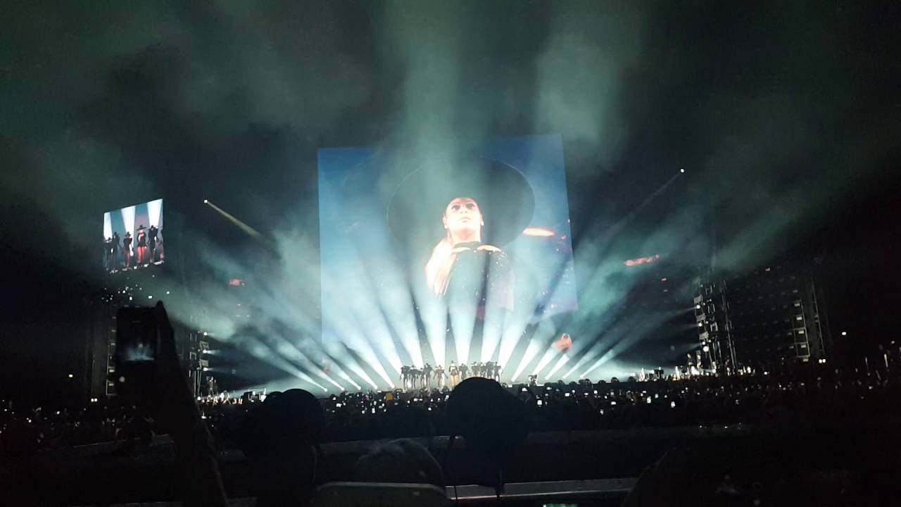 Beyonce - Formation (Formation World Tour 2016, Opening, Düsseldorf