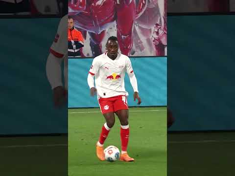 One pass - One dribble - One goal: Pure football magic 😮‍💨🤩