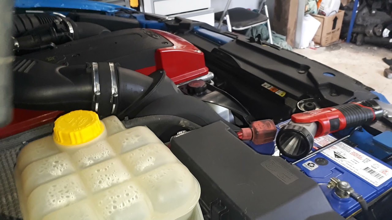 Ford Falcon FG Noisy Power Steering Pump 01 YouTube