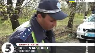 Активісти обороняють Дніпропетровськ від терористів