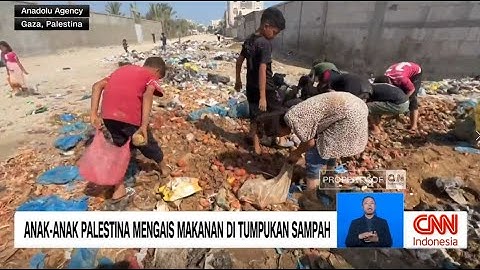 Anak-Anak Palestina Mengais Makanan di Tumpukan Sampah