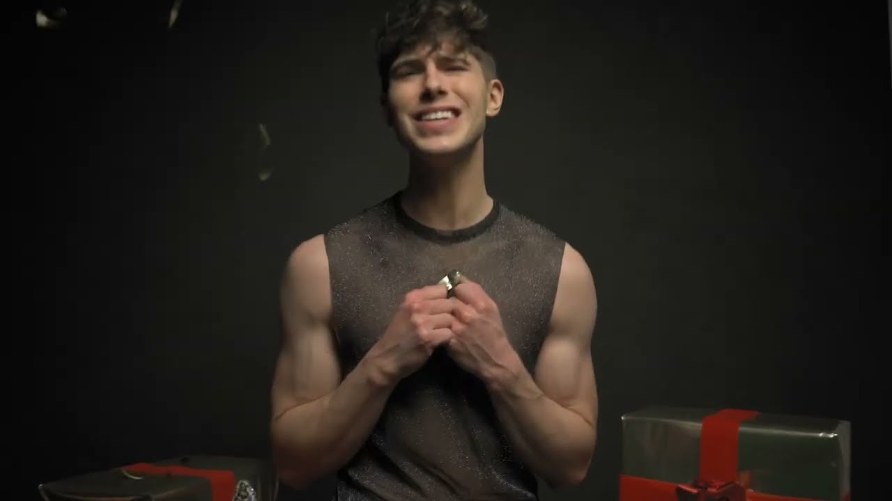 ‘Just Say Yes (To Meet This Christmas)’