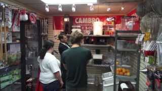 The Benefits of a Cambro Storage and Shelving Showroom Display
