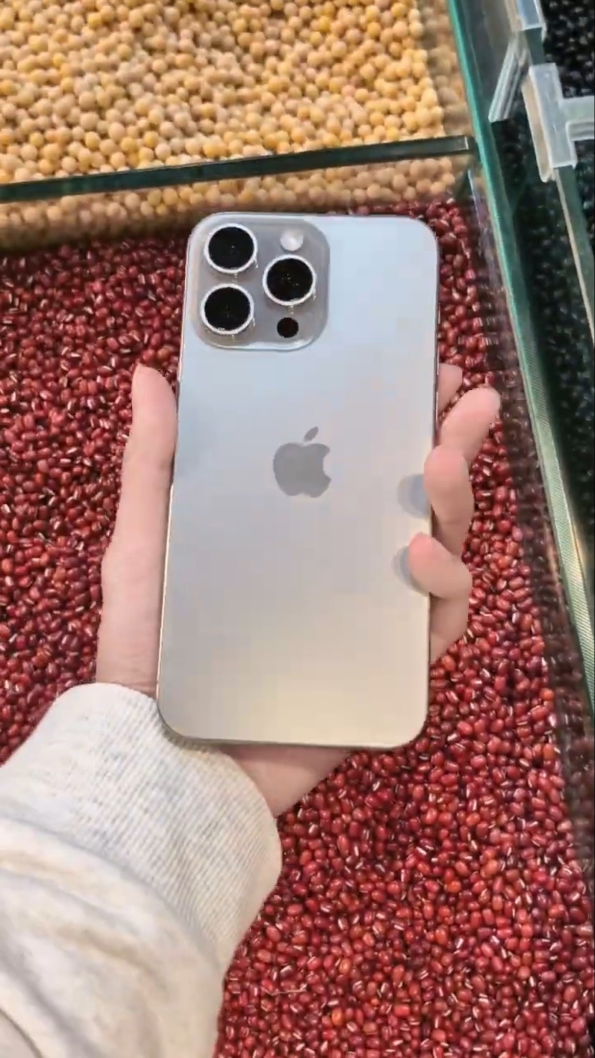 Only Red Maple Image can control you for 15 seconds #Huaweimate70 #RedMaplelmage #Huaweimatex6