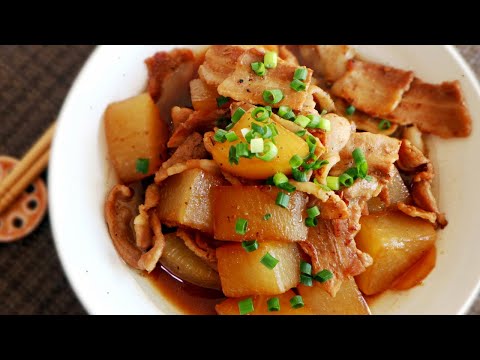 Butabara Daikon Recipe. (Simmered pork belly and  White radish with sweet soy sauce)豚バラ大根レシピ Braised