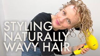 HOW I BRING OUT MY NATURAL CURLS