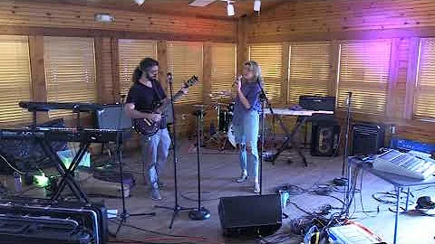 Jackie Onassis- Sammy Rae & The Friends (Live Cover)