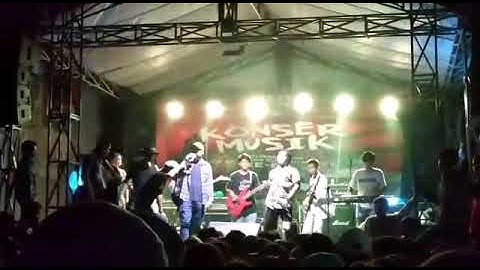Naninu reggae (live )bozong kapal miring kapten