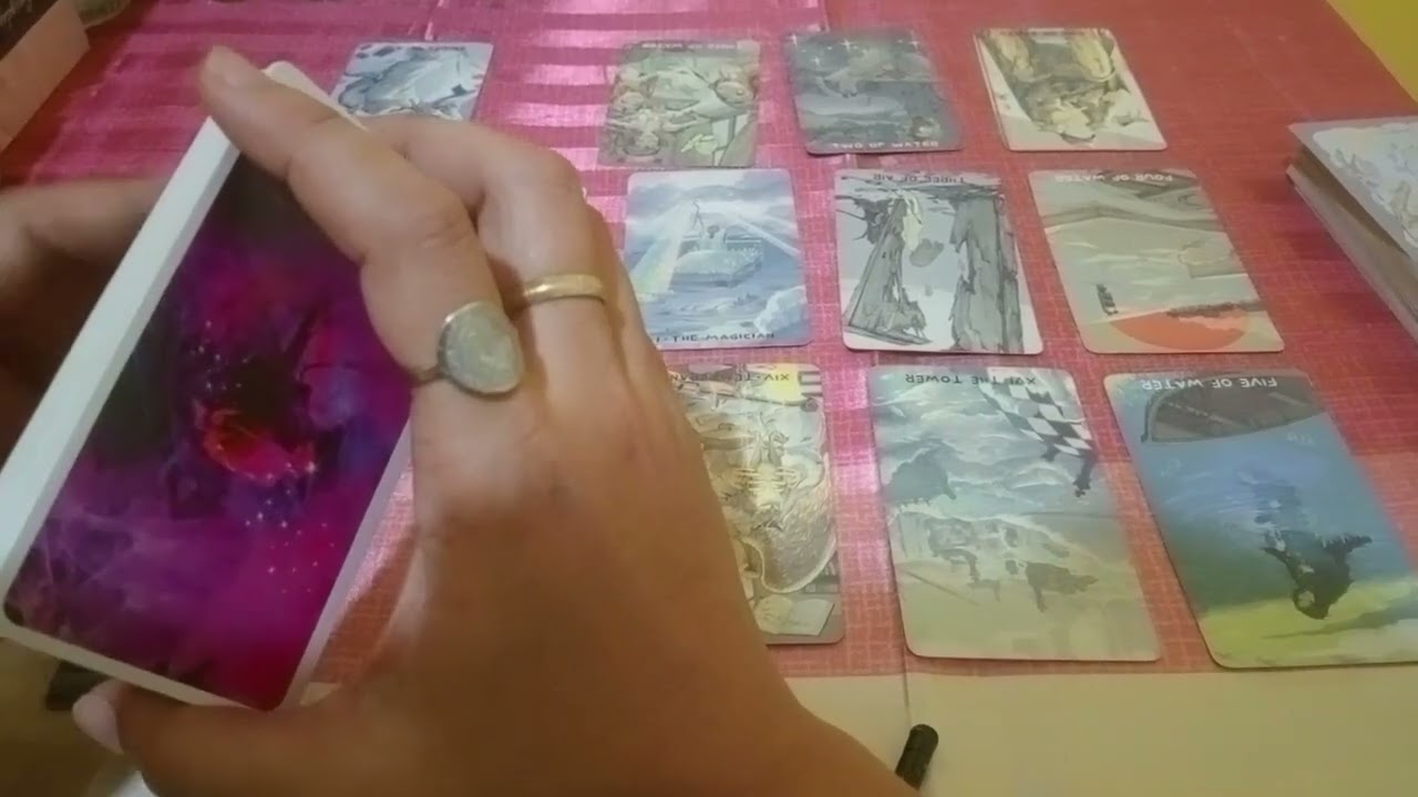 TINATANAW KA SA MALAYO!!!MINAMANIFEST KA NYA, PERO WALA KANG IDEA #tarot 
